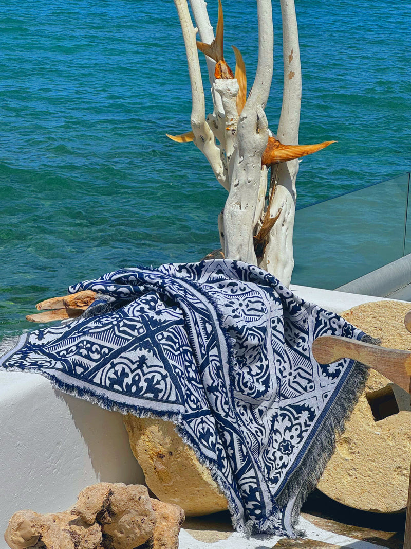 ZEPHYR SUMMER BLANKET